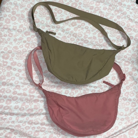 Uniqlo Round Bag Bundle - Picture 2 of 10
